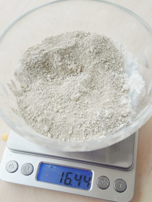 Homemade Deodorant Bentonite clay, glina kot maska za obraz